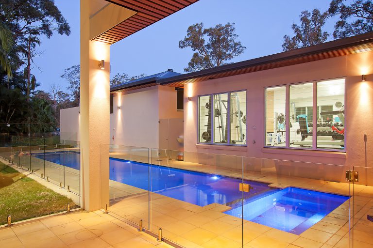 Glass Pool Balustrades in Rochedale Queensland 7