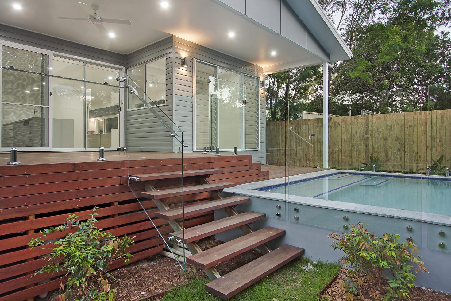 Glass Pool Balustrades in Bulimba Queensland 5