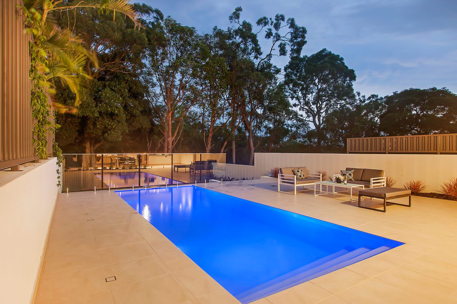 Glass Pool Balustrades in Balmoral Queensland 6